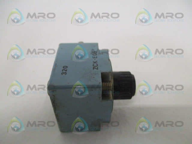 TELEMECANIQUE ZCK-E05 OPERATING HEAD FOR LIMIT SWITCH *USED*