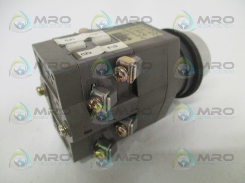 IDEC ACSNK-301 CAM KEY SWITCH *USED*