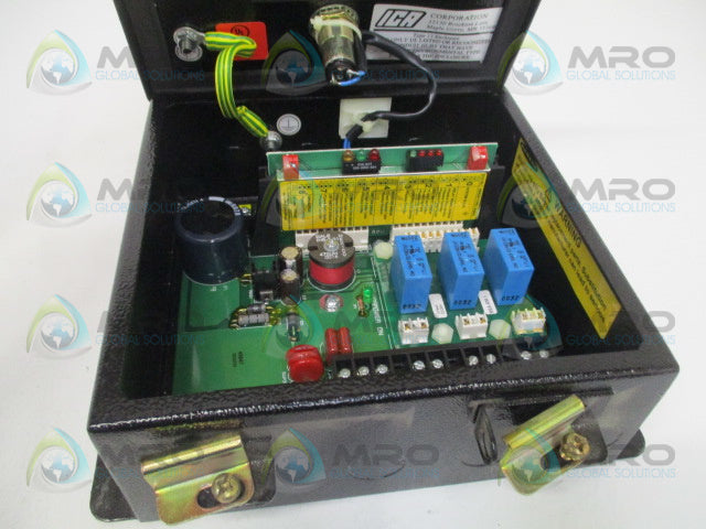 BANNER ENGINEERING MSCT-1 CONTROL BOX (NO KEY) *NEW NO BOX*