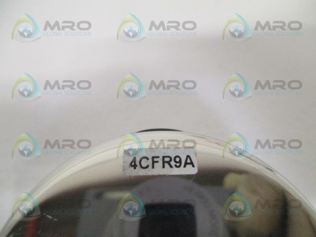 GRAINGER 4CFR9A PRESSURE GAUGE 0-300 PSI 0-2000 KPA *NEW IN BOX*
