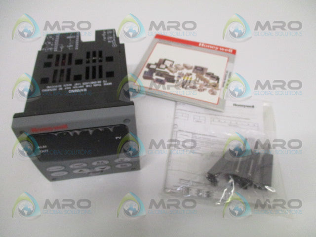 HONEYWELL UDC2500 DC2500-EE-0A00-200-00000-00-0 CONTROLLER *NEW IN BOX*