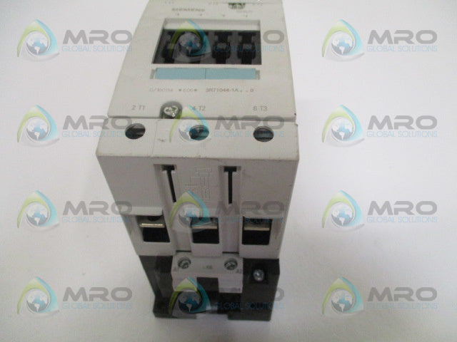 SIEMENS 3RT1044-1AK60 CONTACTOR 110/120V *USED*