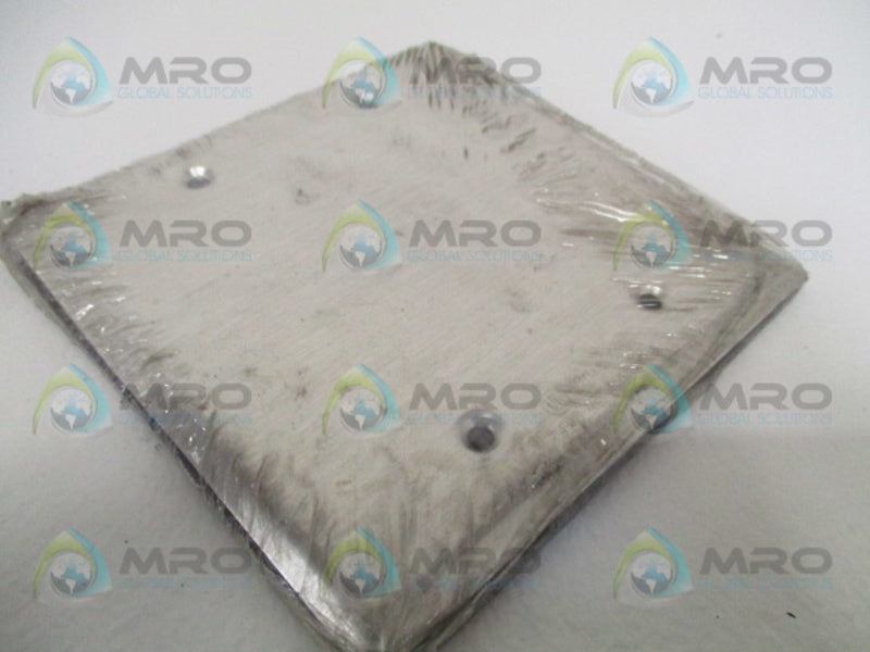 THOMAS & BETTS SP411-G TWO-GANG BLANK COVER NSMP