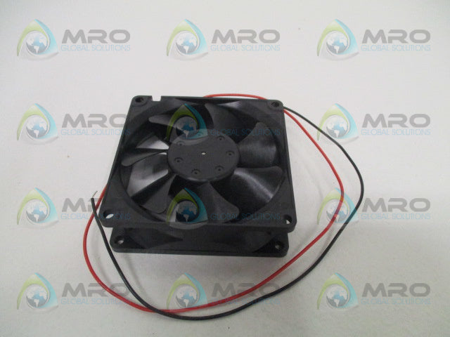 GLOBE MOTORS D31-B10A-05W3-100 FAN 24VDC *NEW NO BOX*