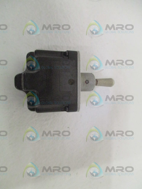 MICROSWITCH 2TL1-1 TOGGLE SWITCH *USED*
