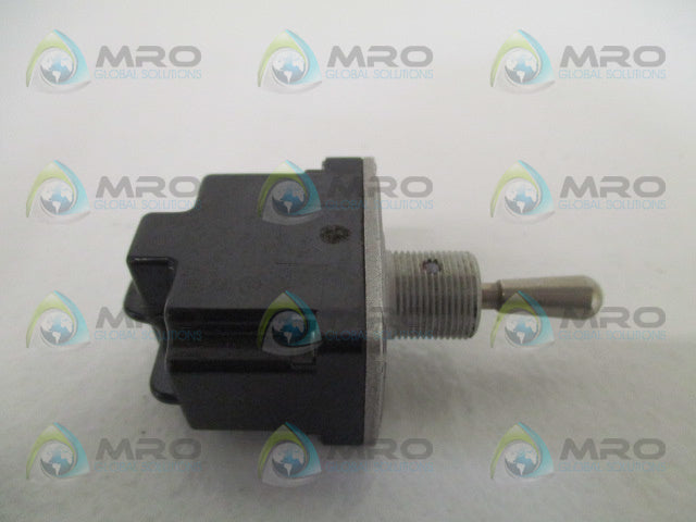 MICROSWITCH 2TL1-1 TOGGLE SWITCH *USED*