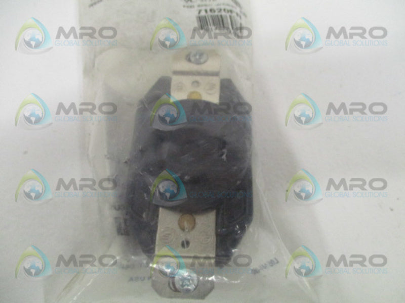 BRYANT 71620FR LOCKING RECEPTACLE * NEW IN FACTORY BAG *