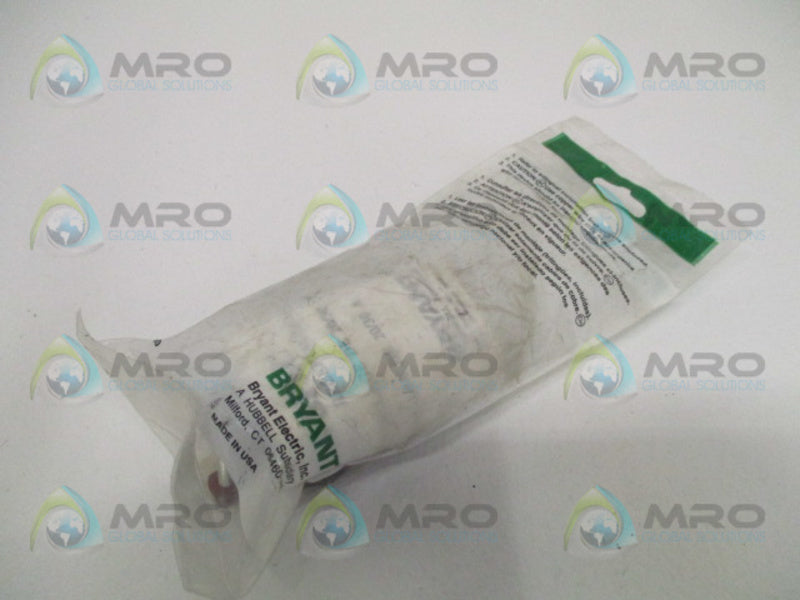 BRYANT 71620FR LOCKING RECEPTACLE * NEW IN FACTORY BAG *