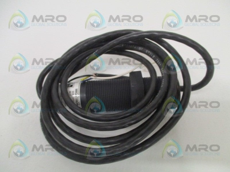 MIGATRON RPS-401-40 ULTRASONIC SENSOR *USED*