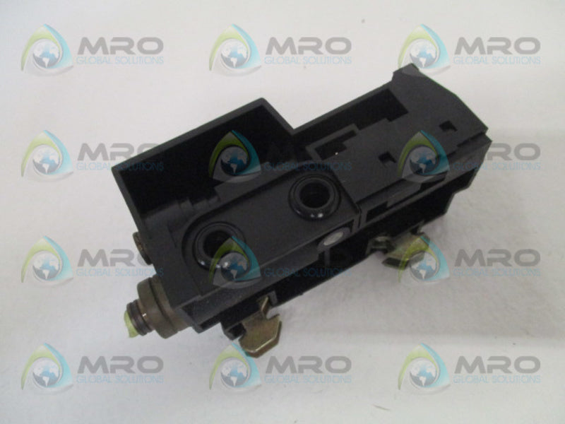 PARKER PS1-E101 PNEUMATIC VALVE (AS PICTURED) *USED*