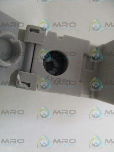 SIEMENS 5SJ4111-7HG41 CIRCUIT BREAKER 5A *USED*