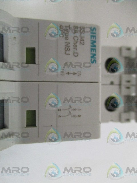SIEMENS 5SJ4208-8HG42 CIRCUIT BREAKER 8A *NEW NO BOX*