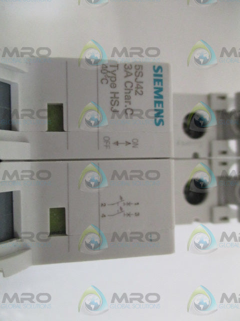 SIEMENS 5SJ4203-7HG41 CIRCUIT BREAKER 3A *NEW NO BOX*
