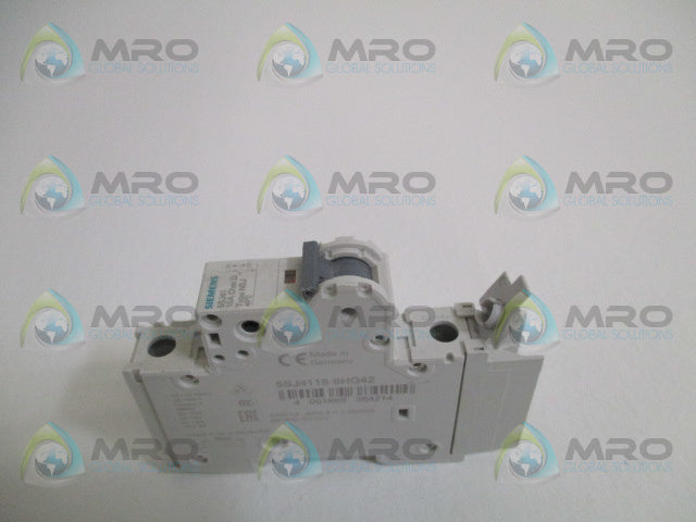 SIEMENS 5SJ4118-8HG42 CIRCUIT BREAKER 15A *USED*