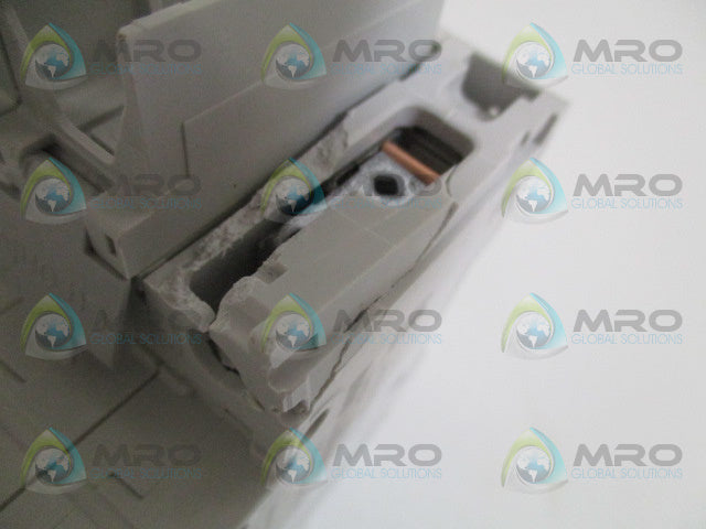 SIEMENS 5SJ4303-7HG42 CIRCUIT BREAKER 3A (AS PICTURED) *NEW NO BOX*
