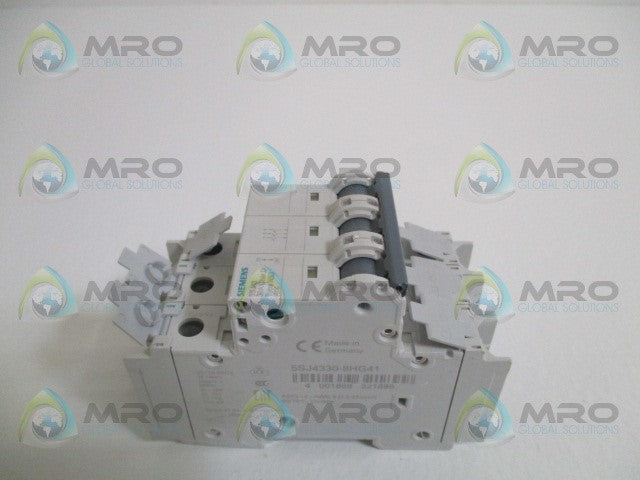 SIEMENS 5SJ4330-8HG41 CIRCUIT BREAKER 30A *NEW NO BOX*