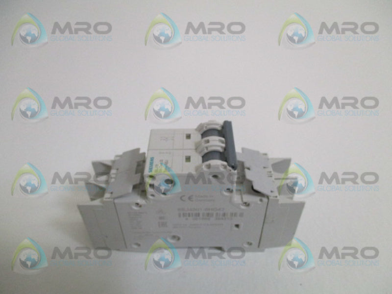 SIEMENS 5SJ4201-8HG42 CIRCUIT BREAKER 1A *NEW NO BOX*