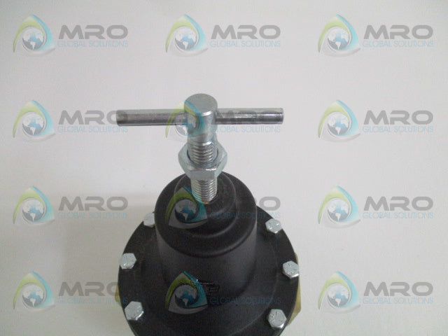 NORGREN 11-009-065 AIR/WATER PRESSURE REGULATOR *NEW NO BOX*