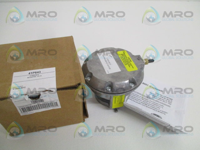 JOHNSON CONTROLS V-3000-8012 VALVE ACTUATOR *NEW IN BOX*