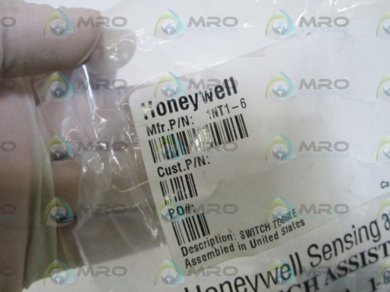 HONEYWELL TOGGLE SWITCH 1NT1-6  *NEW IN FACTORY BAG*
