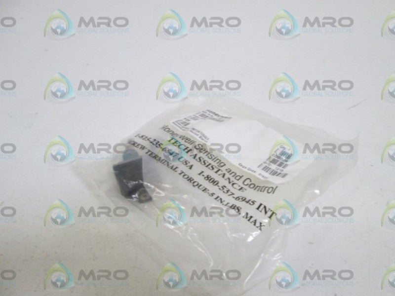 HONEYWELL TOGGLE SWITCH 1NT1-6  *NEW IN FACTORY BAG*