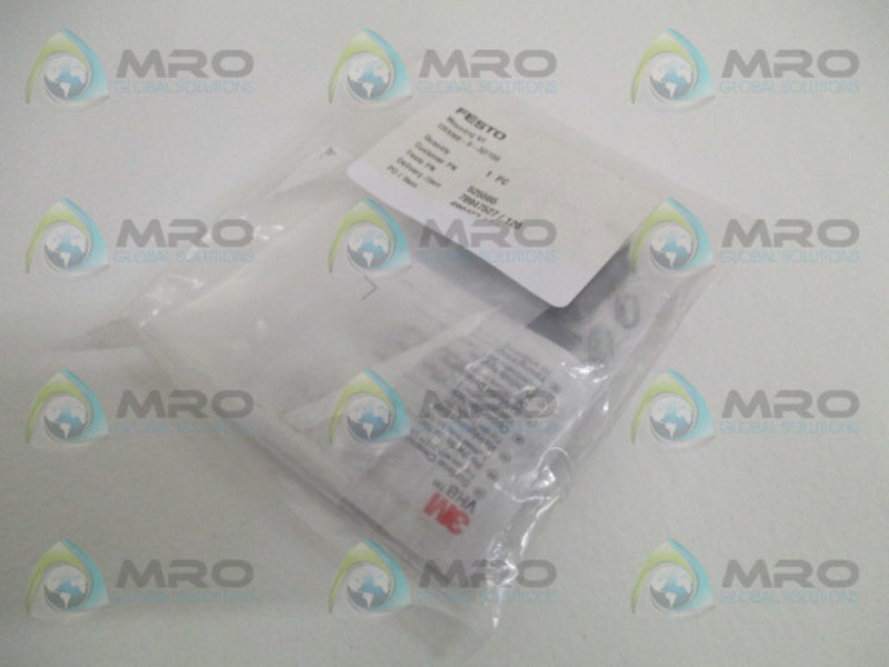 FESTO CRSMB-8-32/100 MOUNTING KIT * NEW IN FACTORY BAG *