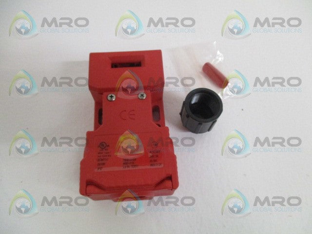 STI 44501-0110 T5009-021SM SAFETY INTERLOCK SWITCH *NEW IN BOX*