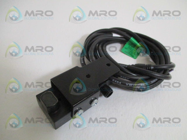 HYTROL EZ LOGIC 032003 POLARIZED REFLEX ISOLATED I/O SENSOR *NEW NO BOX*