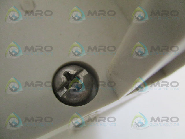SCHNEIDER AEG TSX QUANTUM 140CRA93100 RIO DROP MODULE *USED*