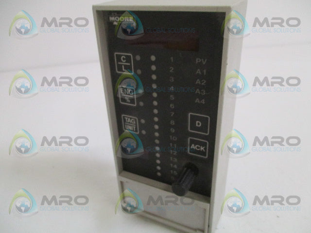 MOORE 15756-8-4 KEYPAD DISPLAY OPERATOR PANEL CONTROL UNIT *USED*