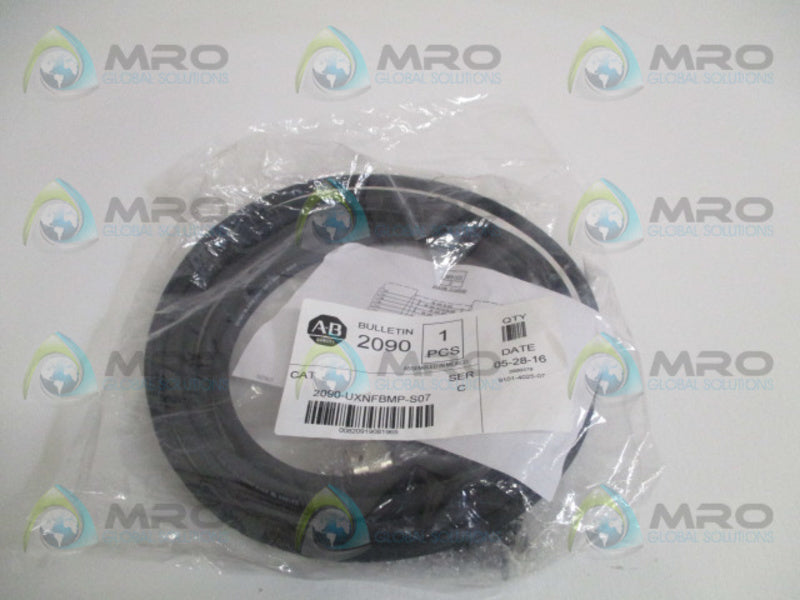 ALLEN BRADLEY 2090-UXNFBMP-S07 SER. C POWER CABLE * NEW IN FACTORY BAG *