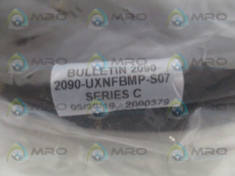 ALLEN BRADLEY 2090-UXNFBMP-S07 SER. C POWER CABLE * NEW IN FACTORY BAG *