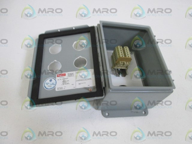 HOFFMAN ENCLOSURE BOX A806CHFTC *USED*