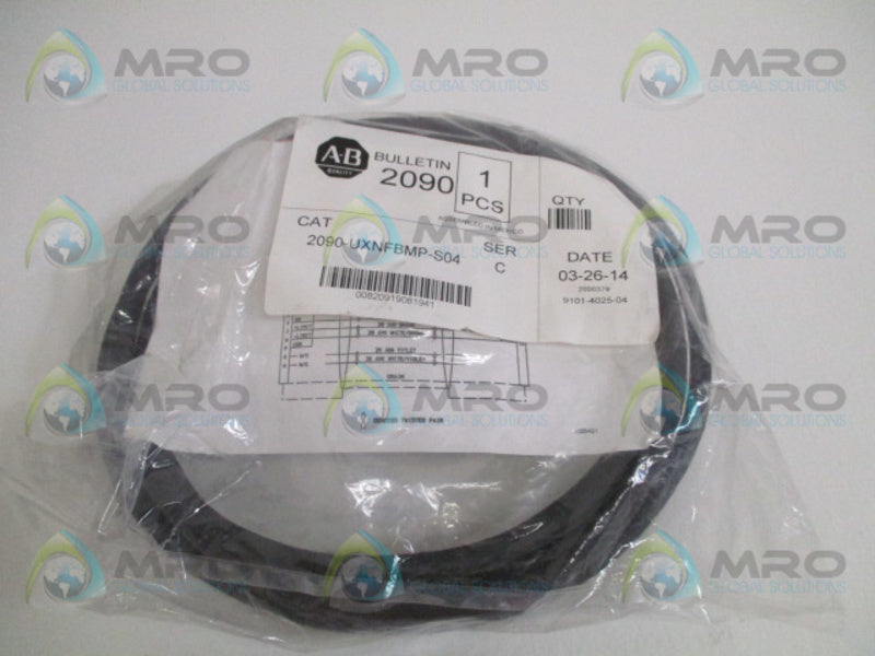 ALLEN BRADLEY 2090-UXNFBMP-S04 SER. C POWER CABLE * NEW IN FACTORY BAG *