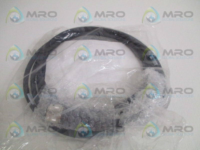 ALLEN BRADLEY 2090-UXNFBMP-S04 SER. C POWER CABLE * NEW IN FACTORY BAG *