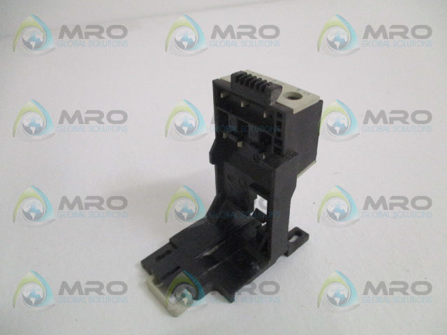TELEMECANIQUE LA7-D1064 OVERLOAD RELAY BLOCK *USED*