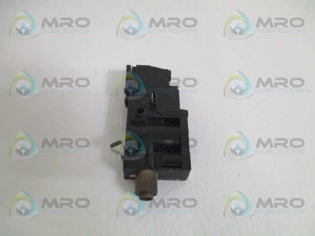 TELEMECANIQUE PS1-E11 PNEUMATIC VALVE BODY *USED*
