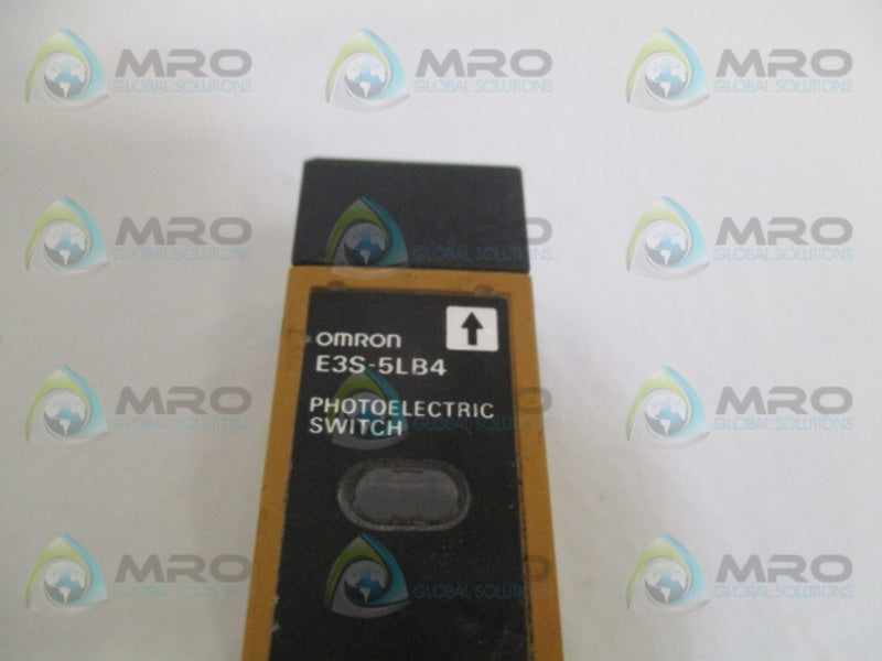 OMRON E3S-5LB4 PHOTOELECTRIC SWITCH *USED*