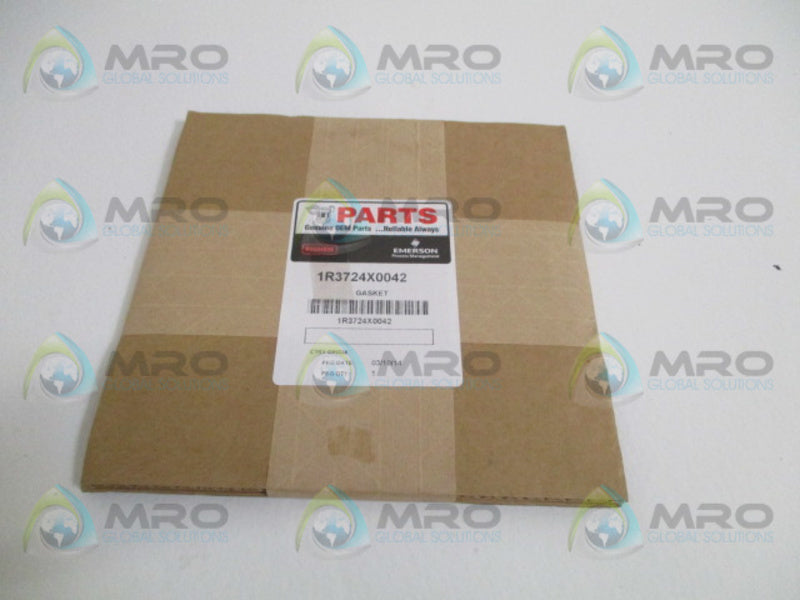 FISHER 1R3724X0042 GASKET * NEW IN ORIGINAL PACKAGE *