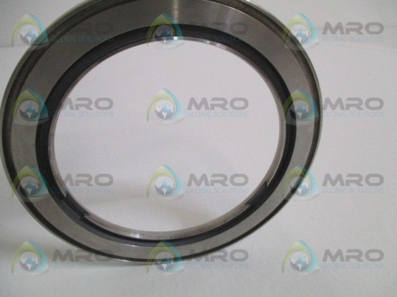 FISHER 75B1041X072 SEAL RETAINER  NSNP