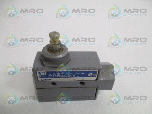 MICROSWITCH BZE6-2RN7 (GREY)(AS PICTURED) *NEW NO BOX*