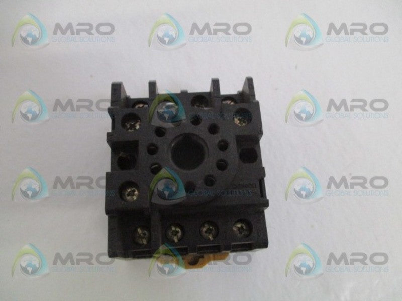 OMRON PF113A-E RELAY SOCKET *USED*