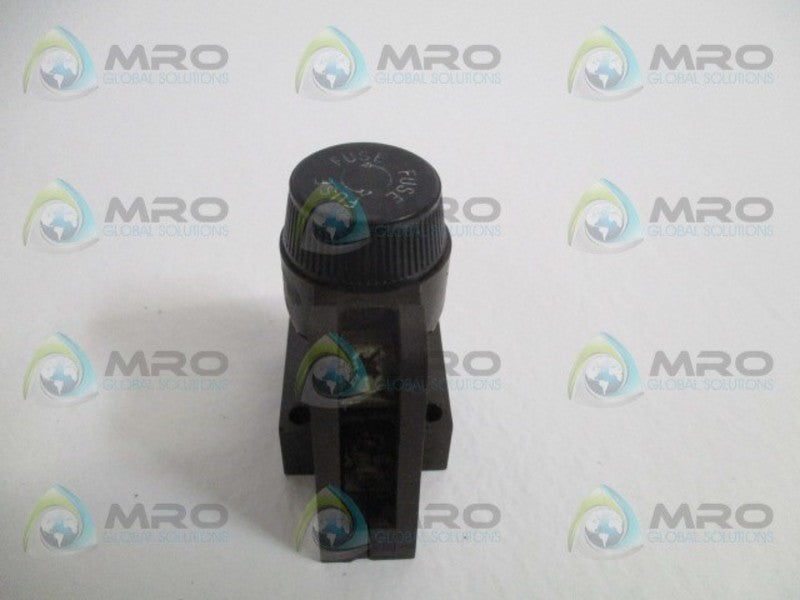 CUTLER HAMMER C320FB FUSE HOLDER  UNMP
