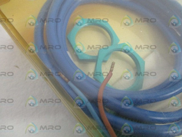 RED LION CONTROLS PSA20000 INDUCTIVE PROXIMITY SWITCH *NEW IN ORIGINAL PACKAGE*