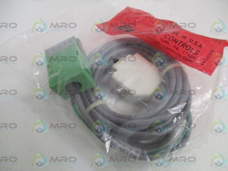 RED LION CONTROLS P895047Z COMMUNICATION CABLE *NEW IN BOX*