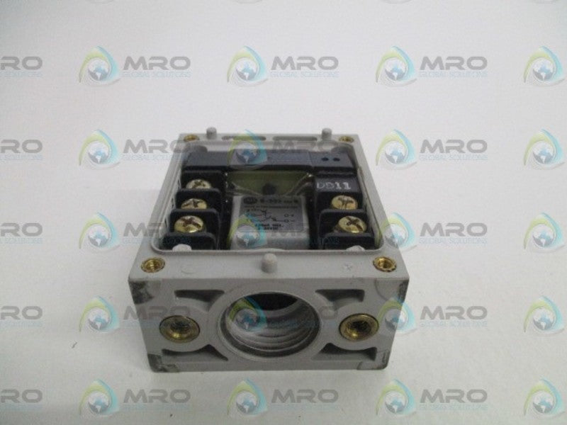 ALLEN BRADLEY  42MTB-5004 SER. B TERMINAL BASE (AS PICTURED)  UNMP