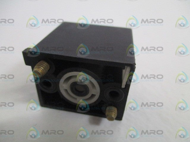 TELEMECANIQUE PLN-C10 CONTACT BLOCK *USED*