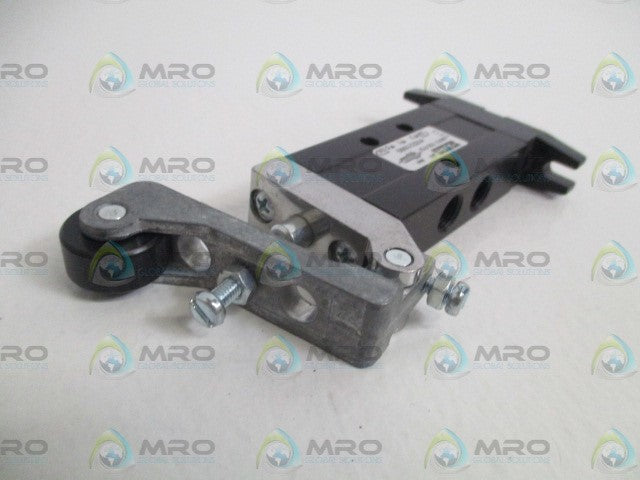 PARKER 410221000 SPOOL VALVE *NEW NO BOX*
