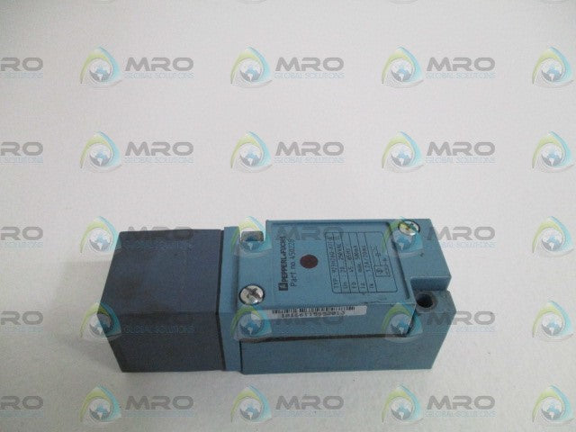 PEPPERL+FUCHS 923H26Q-A7T-L INDUCTIVE PROXIMITY SWITCH *USED*