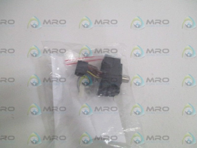 ABB 2TLA020005R1300 JSHD4 BOTTOM PART AD * NEW IN FACTORY BAG *